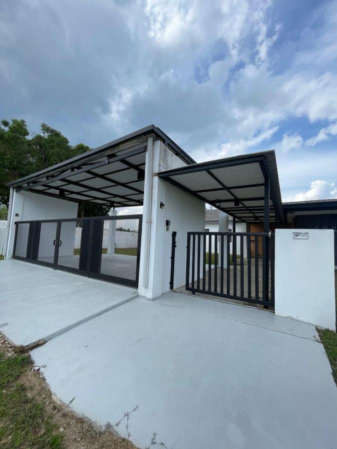 Nur Villa Sg Soi Musslimm Only Kuantan Buitenkant foto