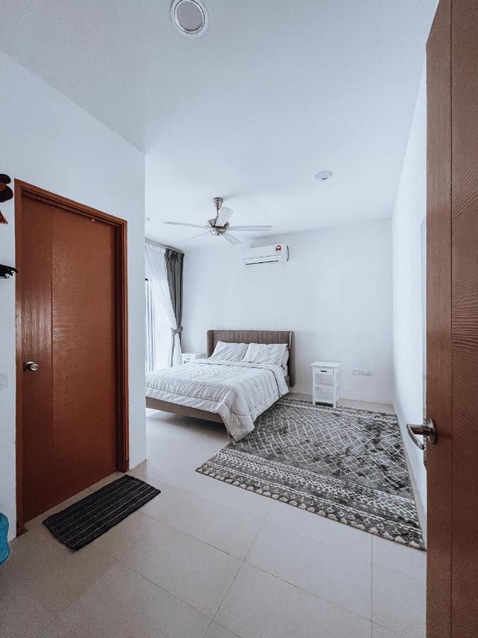 Nur Villa Sg Soi Musslimm Only Kuantan Buitenkant foto
